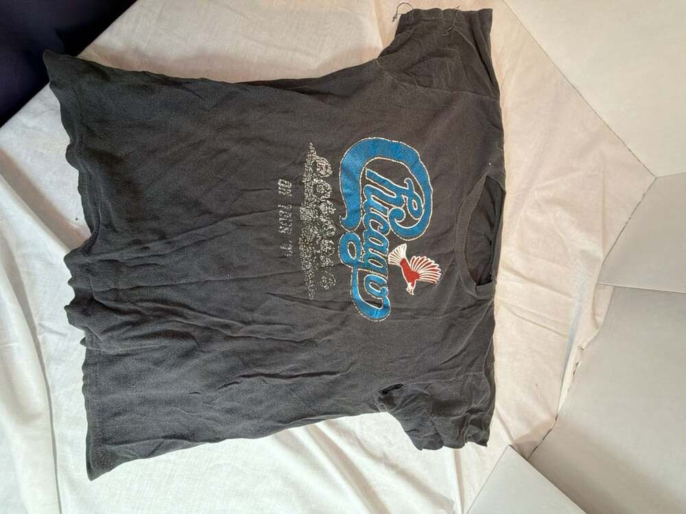 Vintage 1977 Chicago Band On Tour T-Shirt Black Graphic Tee